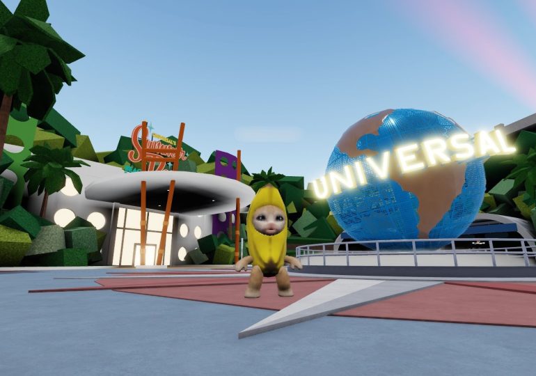 Waiting in virtual lines is apparently the best thing about the Roblox Universal game